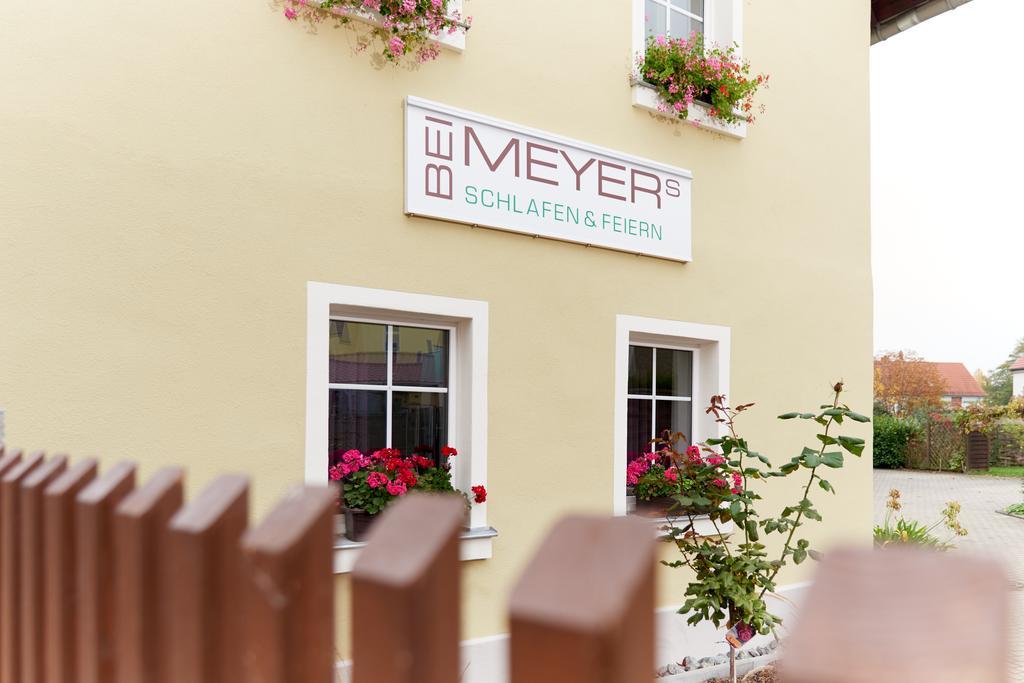 Bei Meyers Schlafen & Feiern Hotel Bohlen  Bagian luar foto
